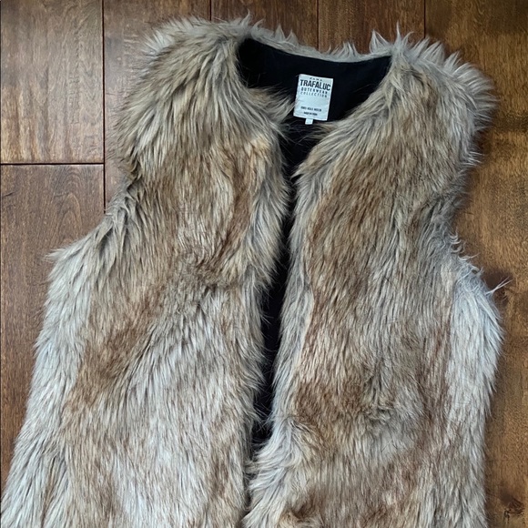 Zara faux fur vest